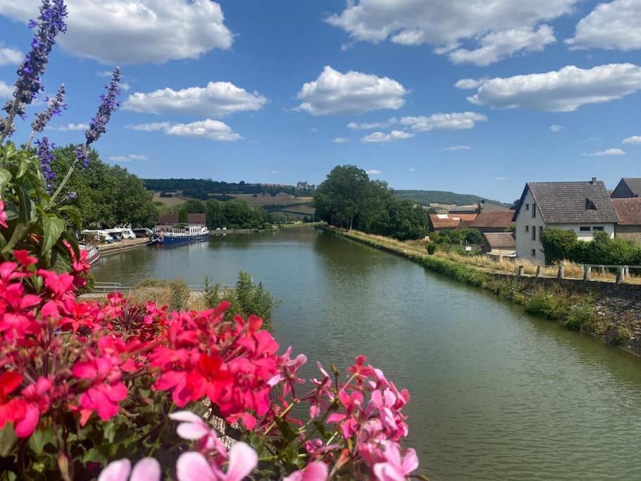 Le Relais Daire Vandenesse-en-Auxois Dış mekan fotoğraf